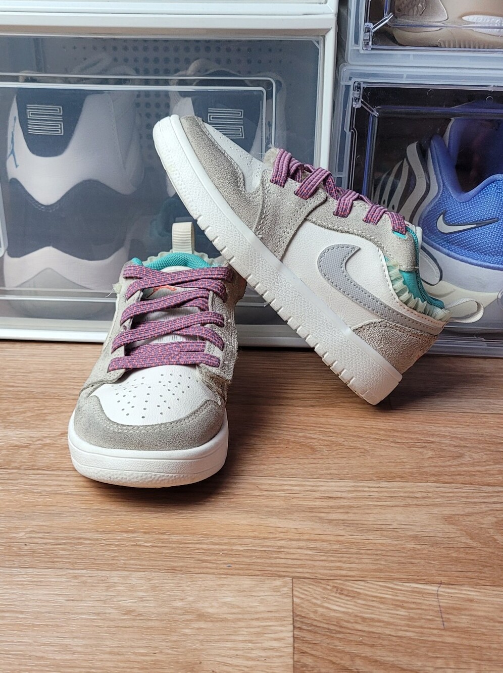 Jordan Air Jordan 1 Anti-Slip Wear-Resistant Low-Top Childrens Basketball Shoes